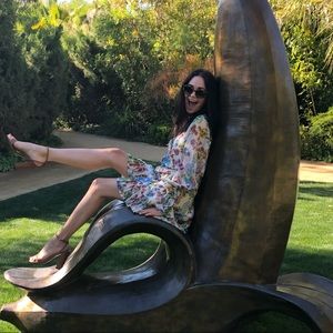 Meet your Posher, Madina